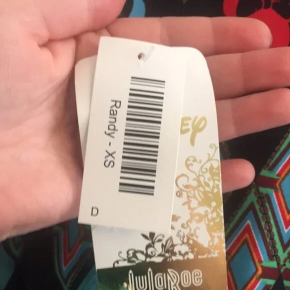 XS LuLaRoe Randy Tee Disney DD11 1378 - Picture 4 of 5